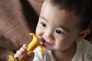 歯が生えてきたら歯茎が痛い？～萌出性歯肉炎ってなに？～